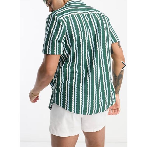 ASOS DESIGN Green Knitted Stripe Revere Shirt Medium - Picture 3 of 10